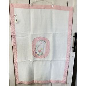 Vintage QUILTEX BABY BLANKET white Letter O Monogram with Flowers USA UNION MADE